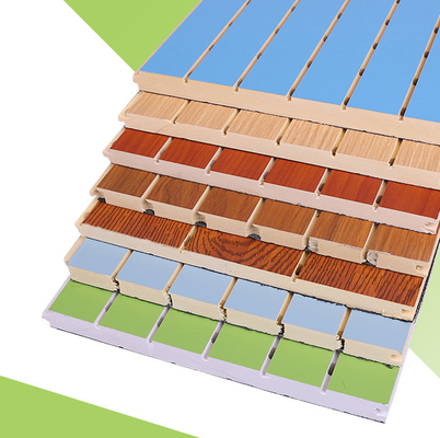 OEM insonorisant composé de plastique en bois imperméable de panneaux de WPC
