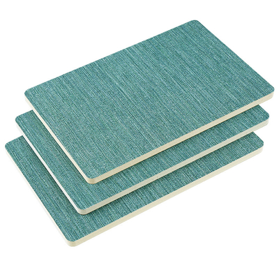 Résistant à l'eau ignifuge de panneaux de mur de PVC de tissu de fibre de bois en bambou