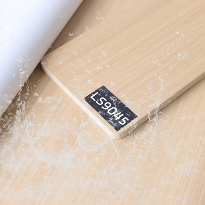 Le bois solide de grain en bois de largeur de la décoration intérieure 1.22m plaquent le panneau de mur de PVC