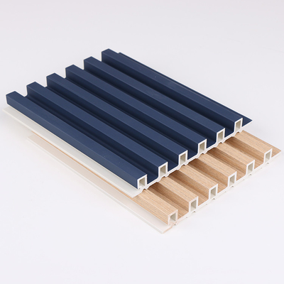 Conseils composés de plastique en bois cannelés de Decking de PVC 8mm